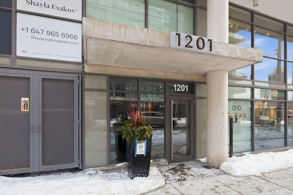 1201 Dundas Street E 503, Toronto, ON M4M 1S2 – photo 3