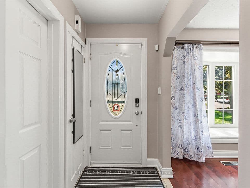 40 Tansley Avenue, Toronto, ON M1J 1P3 – photo 3