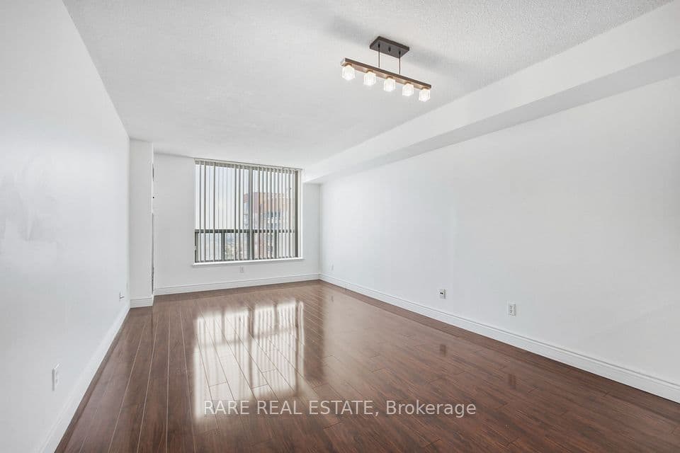 400 Mclevin Avenue 1807, Toronto, ON M1B 5J4 – photo 2