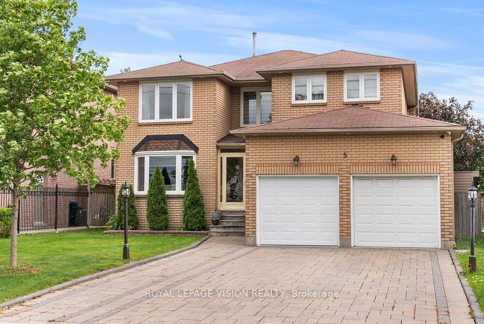 5 Anson Avenue, Toronto, ON M1M 1X2 – main photo