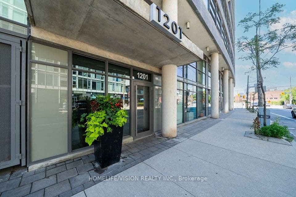 1201 Dundas Street E 804, Toronto, ON M4M 1S2 – photo 3