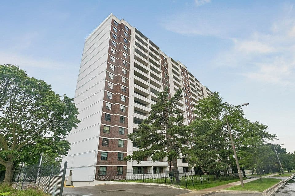 101 Prudential Drive 205, Toronto, ON M1P 4S5 – main photo