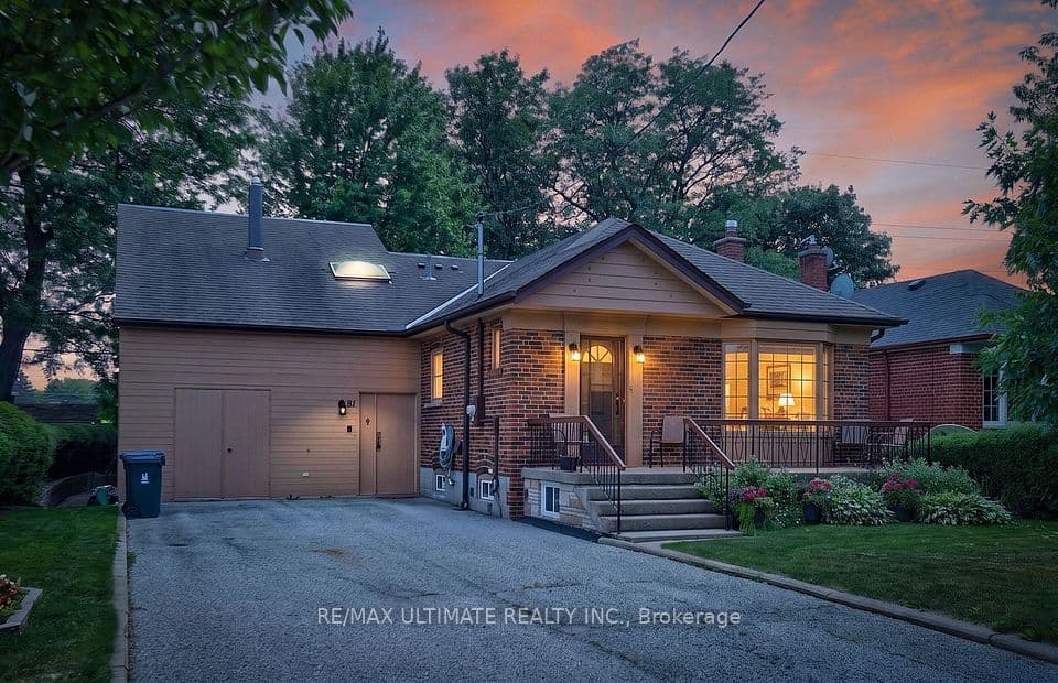 81 Flora Drive, Toronto, ON M1P 1A5 – photo 2