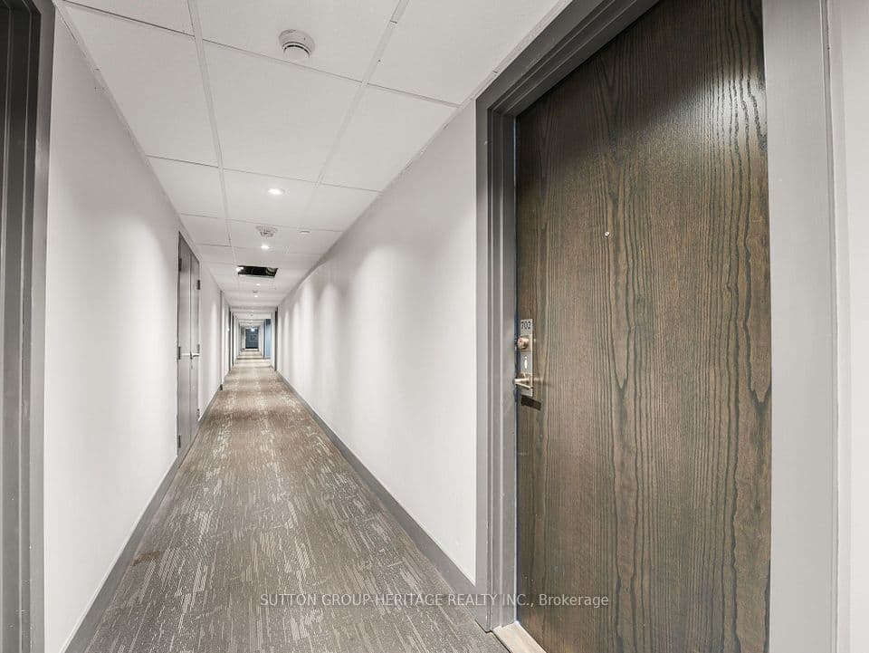 1401 O'connor Drive 702, Toronto, ON M4B 2B5 – photo 3