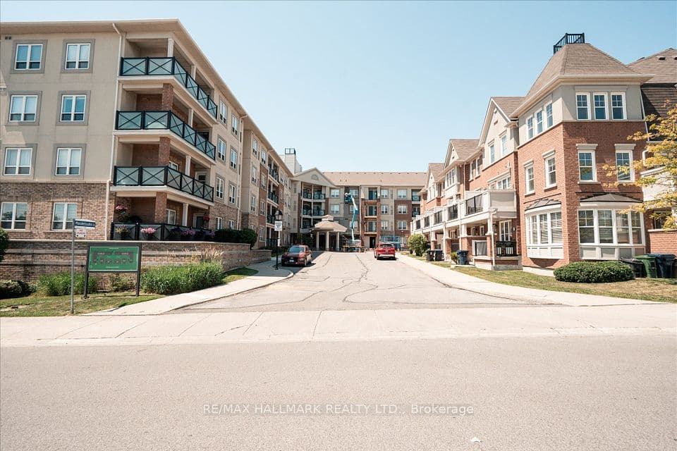 10 Mendelssohn Street 117, Toronto, ON M1L 0G7 – photo 3