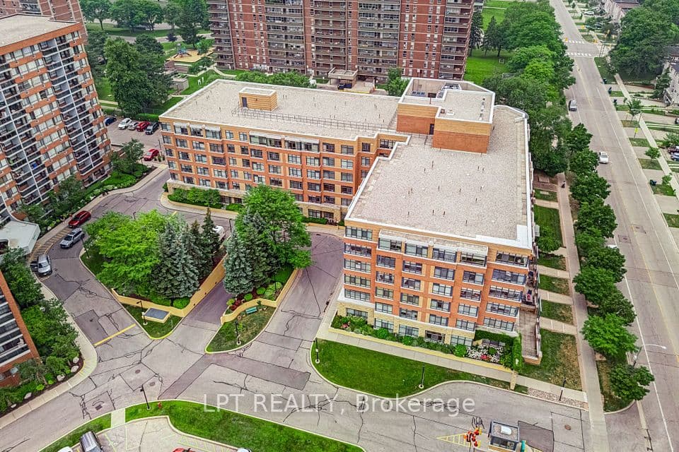 115 Bonis Avenue 216, Toronto, ON M1T 3S4 – main photo