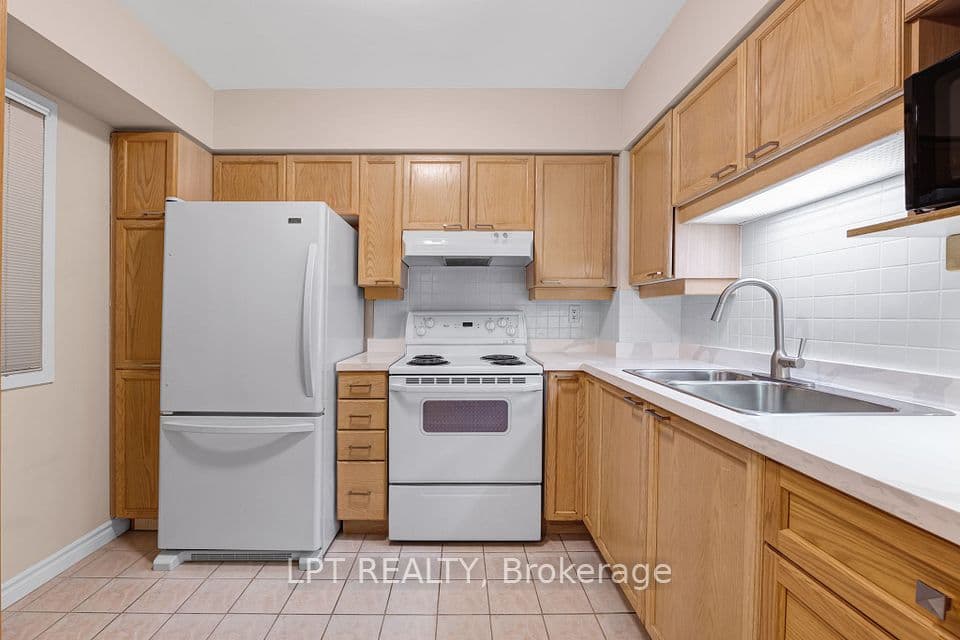 115 Bonis Avenue 216, Toronto, ON M1T 3S4 – photo 3