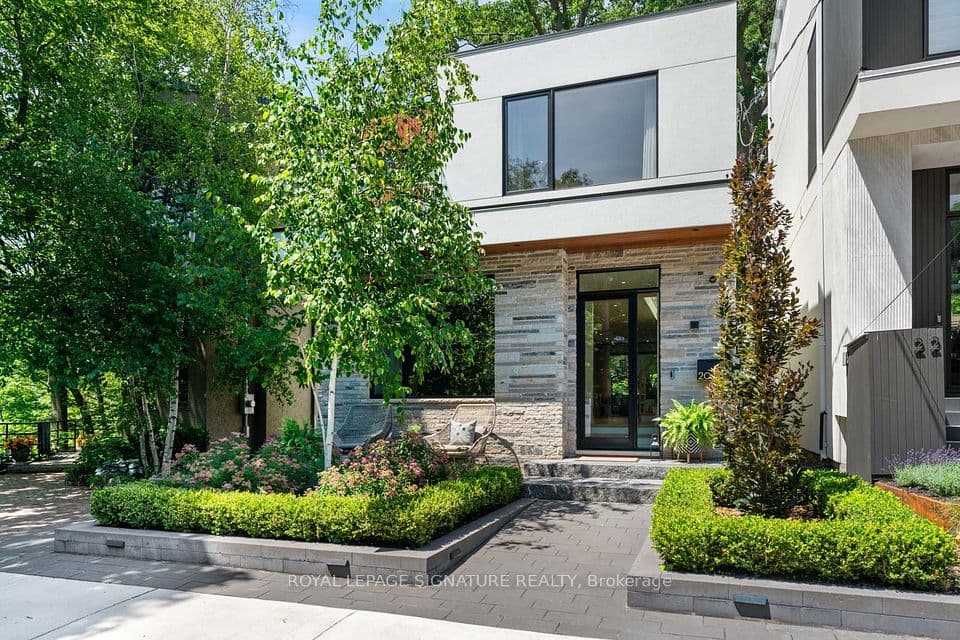20 Duart Park Road, Toronto, ON M4E 1J2 – main photo