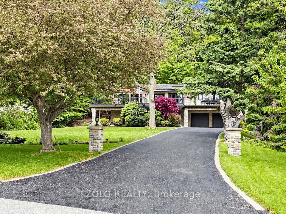 41 Meadowcliffe Drive, Toronto, ON M1M 2X8 – main photo