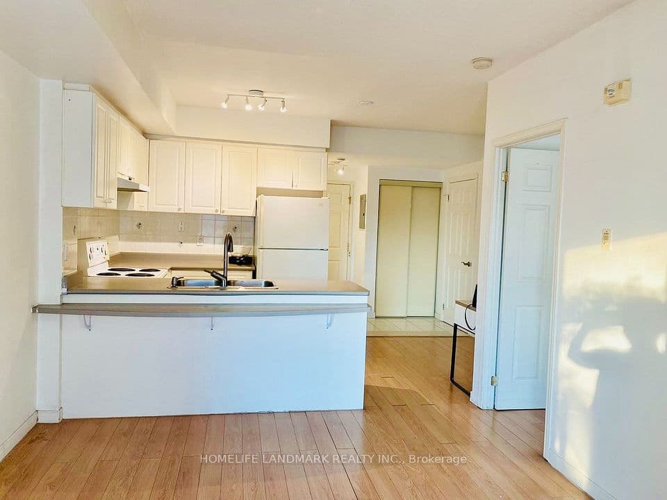 2351 Kennedy Road 105, Toronto, ON M1T 3G9 – photo 3