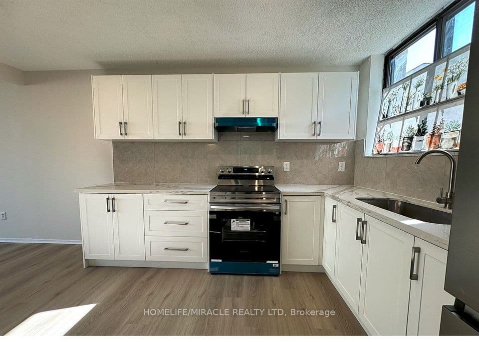 665 Kennedy Road 303, Toronto, ON M1K 5E2 – photo 3