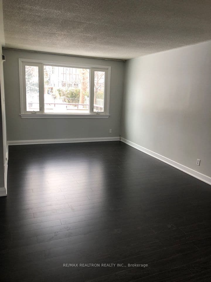 400 Manse Road, Toronto, ON M1E 3V6 – photo 2