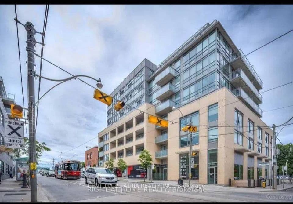 630 Queen Street 204, Toronto, ON M4M 1G3 – main photo