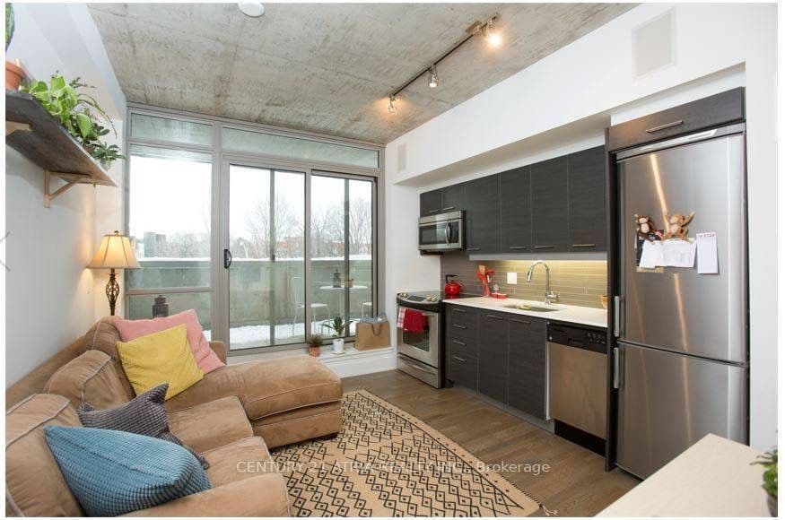 630 Queen Street 204, Toronto, ON M4M 1G3 – photo 3