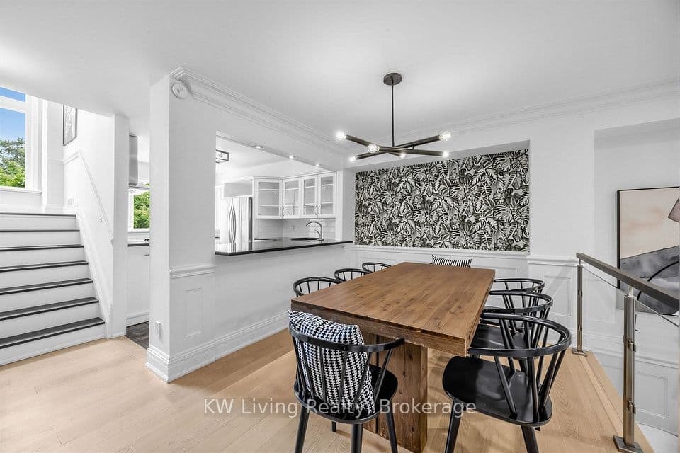 155 Woodbine Avenue TH7, Toronto, ON M4L 3P1 – photo 3