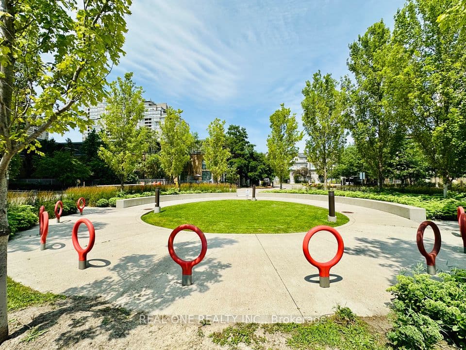 185 Bonis Avenue 1506, Toronto, ON M1T 0A4 – photo 2