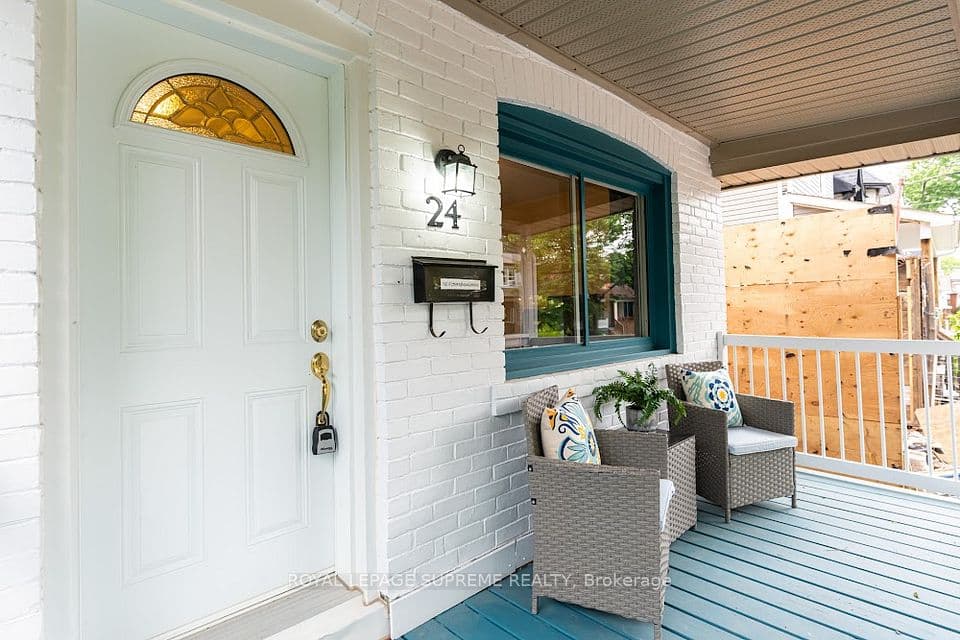 24 Wiley Avenue, Toronto, ON M4J 3W4 – photo 2