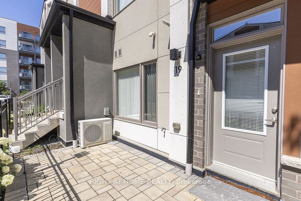 60 Orchid Place Drive 19, Toronto, ON M1B 0C4 – photo 2