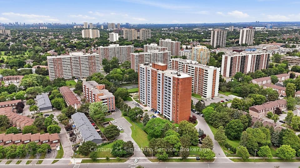 1250 Bridletowne Circle 610, Toronto, ON M1W 2V1 – main photo