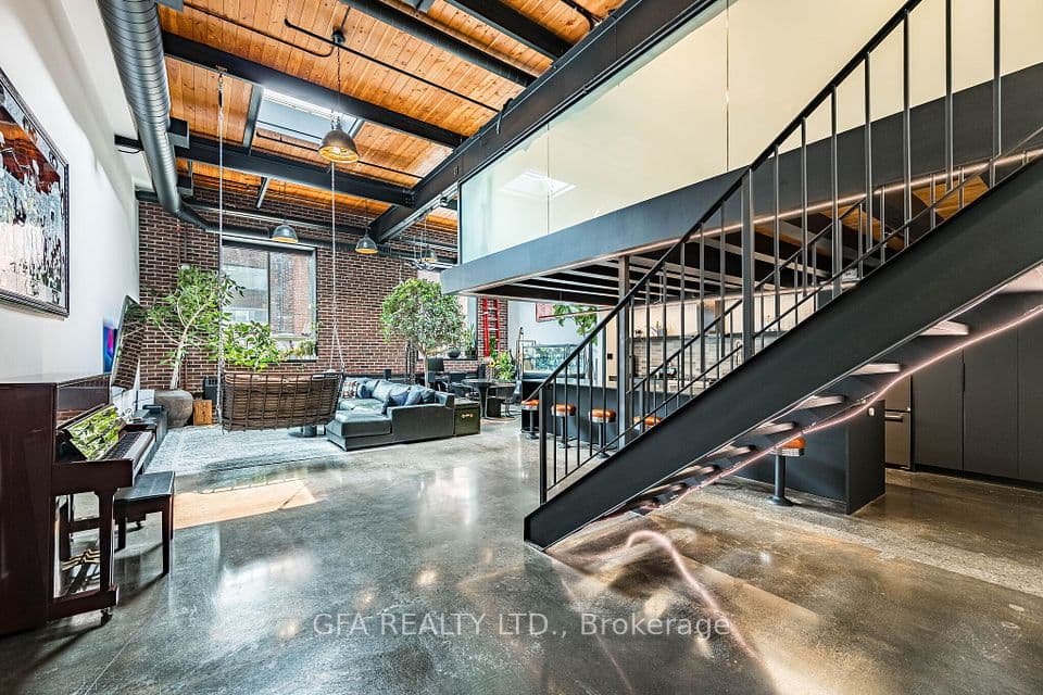326 Carlaw Avenue 109, Toronto, ON M4M 3N8 – main photo