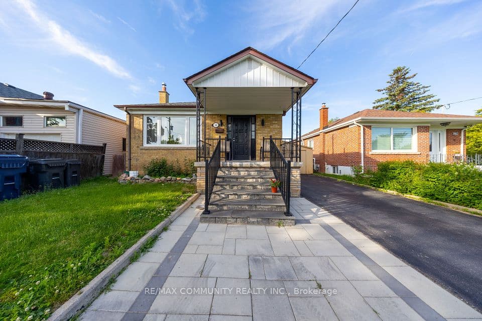 45 Barrymore Road, Toronto, ON M1J 1W4 – photo 2