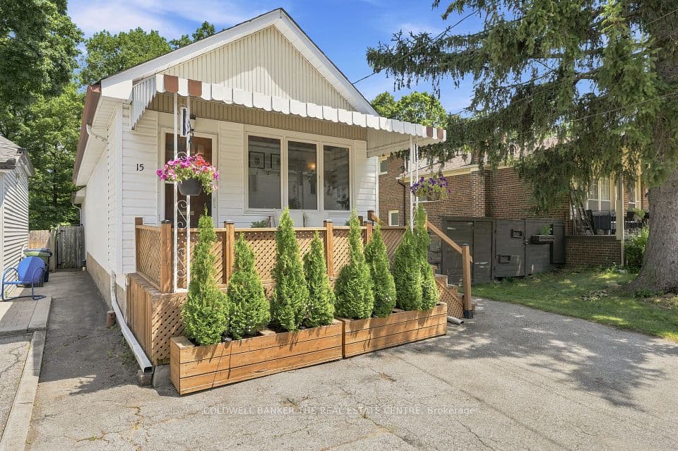 15 Presley Avenue, Toronto, ON M1L 3P4 – photo 2