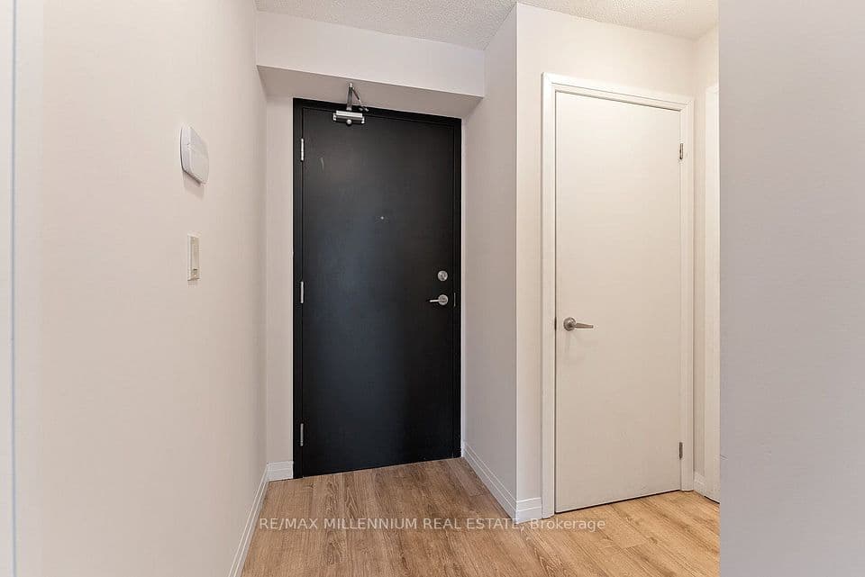 2150 Lawrence Avenue E 1609, Toronto, ON M1R 3A7 – photo 3