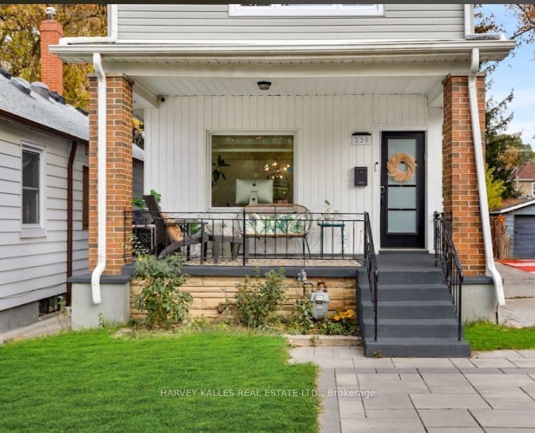 139 King Edward Avenue, Toronto, ON M4C 5J7 – photo 3