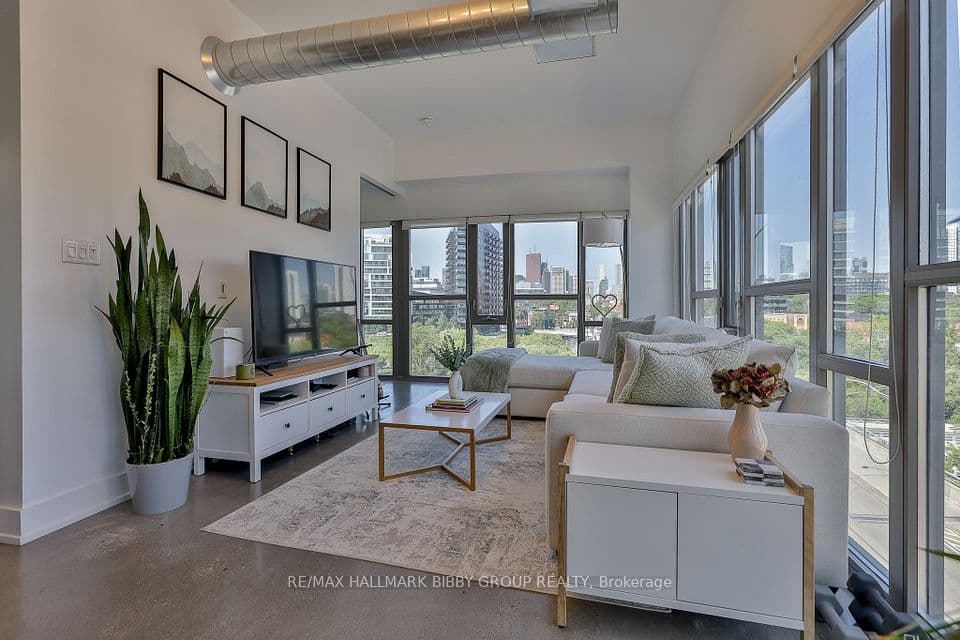 625 Queen Street E 409, Toronto, ON M4M 1G4 – photo 2