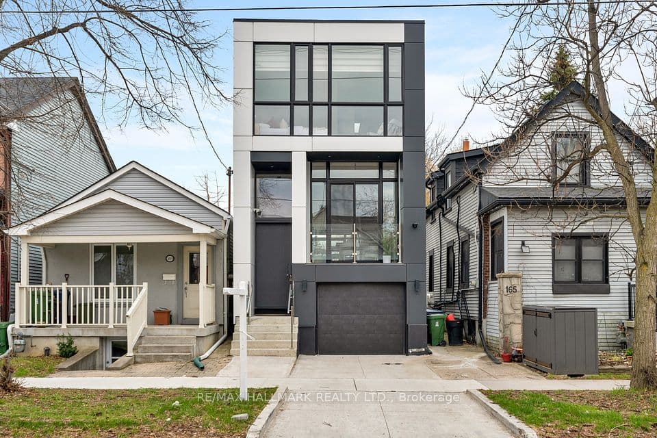 167 Sammon Avenue, Toronto, ON M4J 1Z1 – photo 3