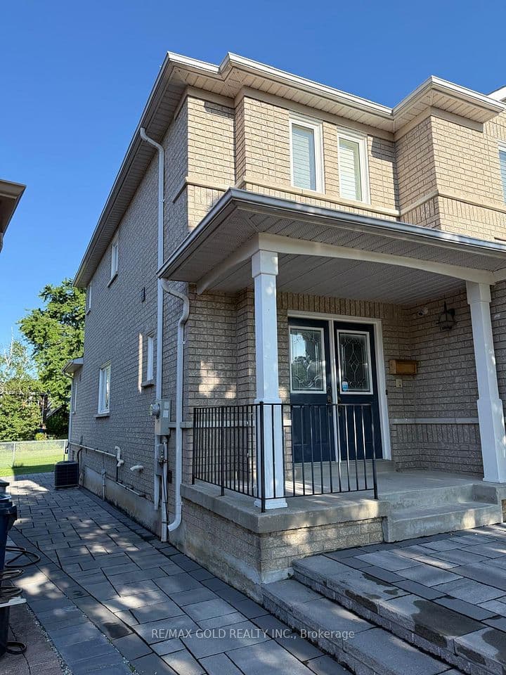 42 Stonebridge Boulevard, Toronto, ON M1W 4A7 – photo 3