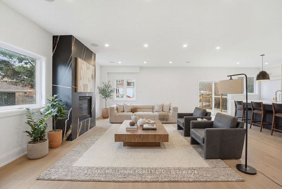49 Greendowns Drive, Toronto, ON M1M 2G6 – main photo