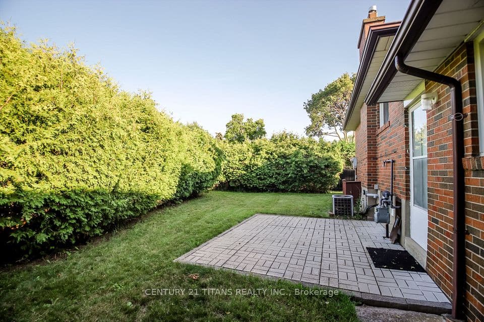 9 Minos Crescent, Toronto, ON M1G 3P8 – photo 3