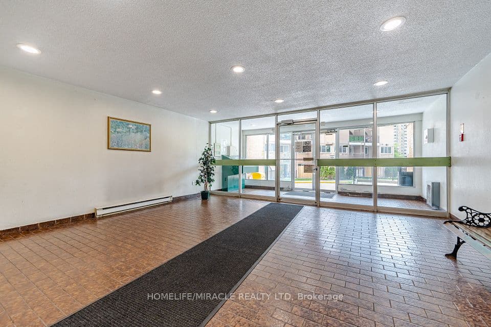 100 Mornelle Court 2051, Toronto, ON M1E 4X2 – photo 3