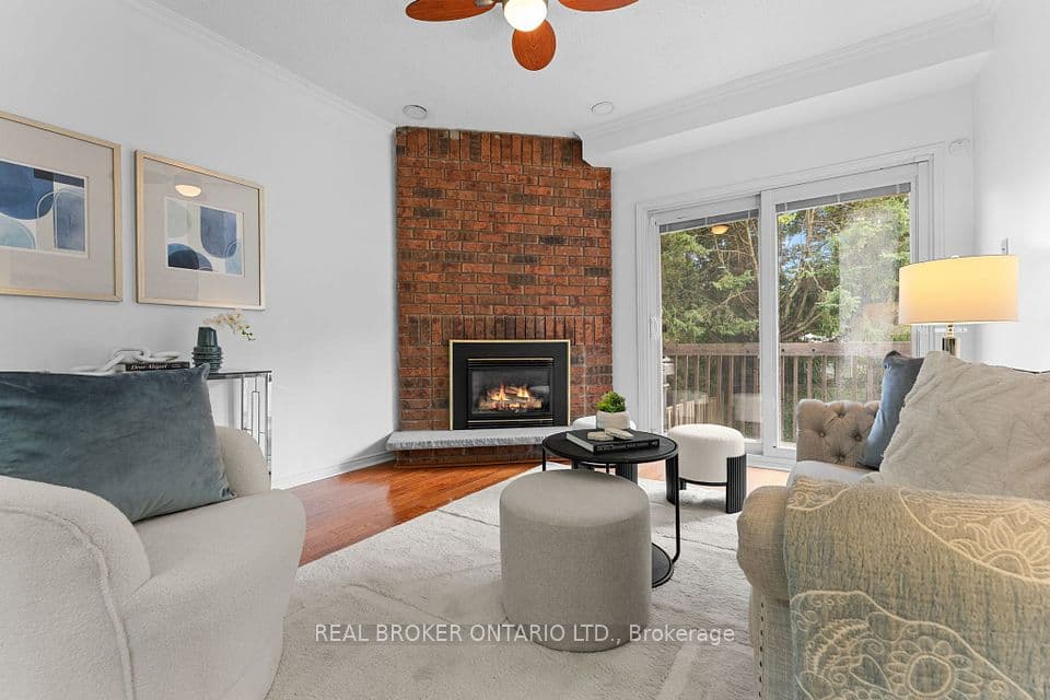 1 Baronial Court, Toronto, ON M1C 3J5 – photo 3