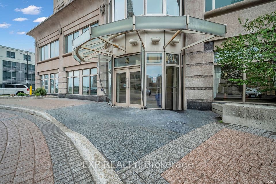 8 Lee Centre Drive N 1016, Toronto, ON M1H 3H8 – photo 2