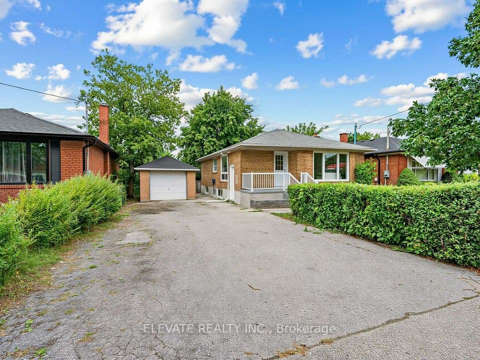 730 Danforth Road, Toronto, ON M1K 1G5 – main photo
