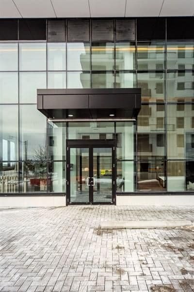 1050 Eastern Avenue PH 1702, Toronto, ON M4L 0B7 – photo 2