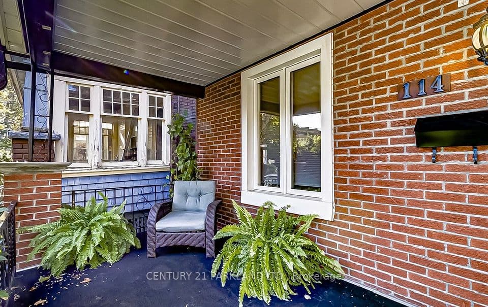 114 Eaton Avenue, Toronto, ON M4J 2Z7 – main photo