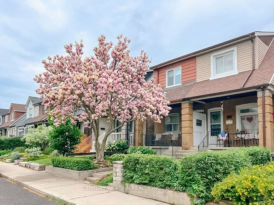 63 Bastedo Avenue, Toronto, ON M1T 1P5 – photo 2