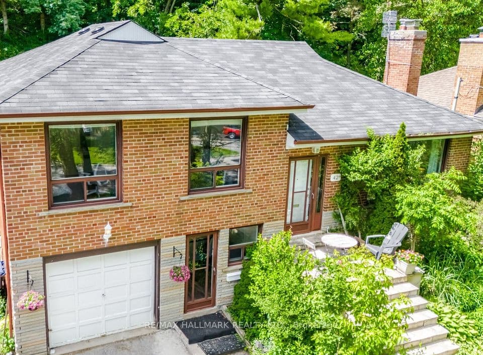 42 Catalina Drive, Toronto, ON M1M 1K6 – main photo