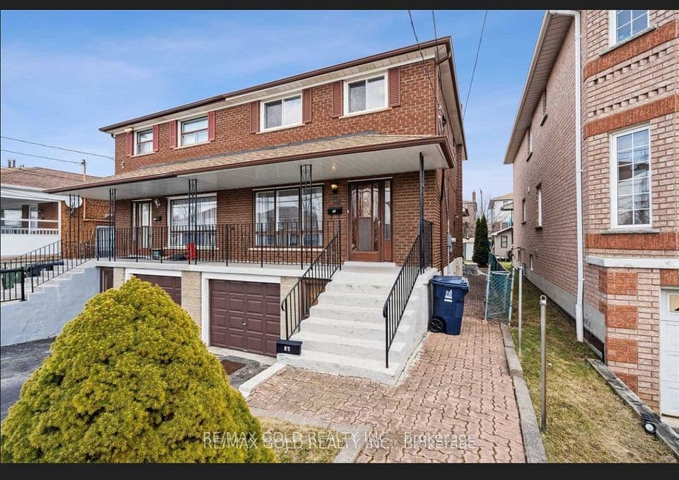 39 Magnolia Avenue, Toronto, ON M1K 3K3 – photo 2