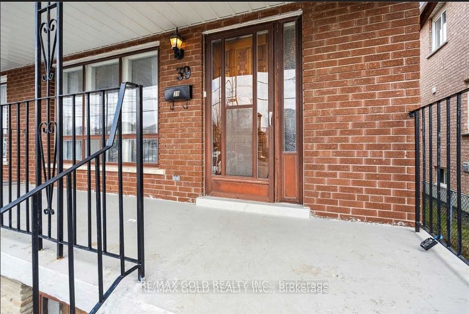 39 Magnolia Avenue, Toronto, ON M1K 3K3 – photo 3