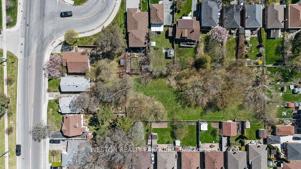 372-374 Kennedy Road, Toronto, ON M1K 2A5 – photo 3