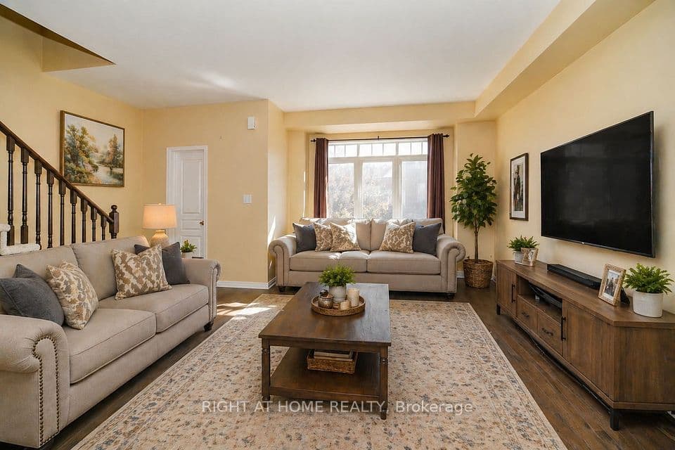 48 Curran Hall Crescent, Toronto, ON M1G 0A2 – photo 2