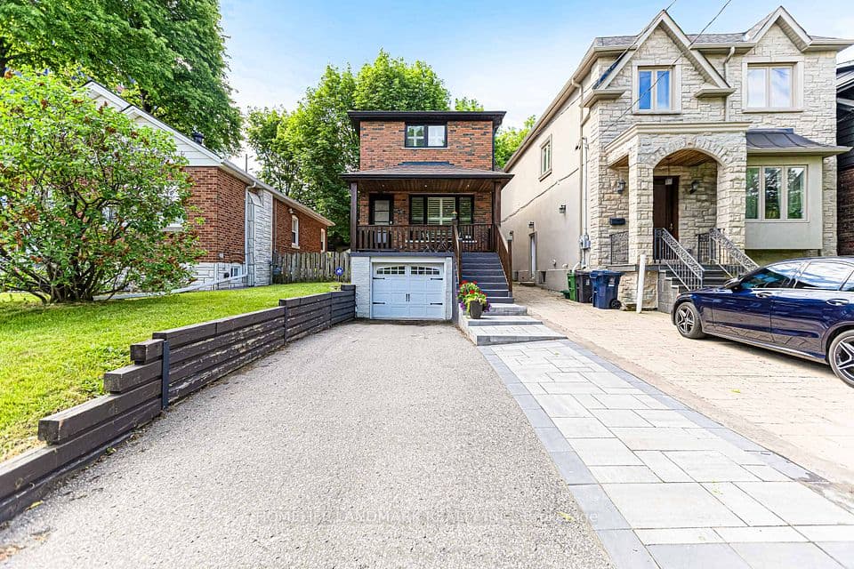 15 Denton Avenue, Toronto, ON M4C 1T7 – main photo