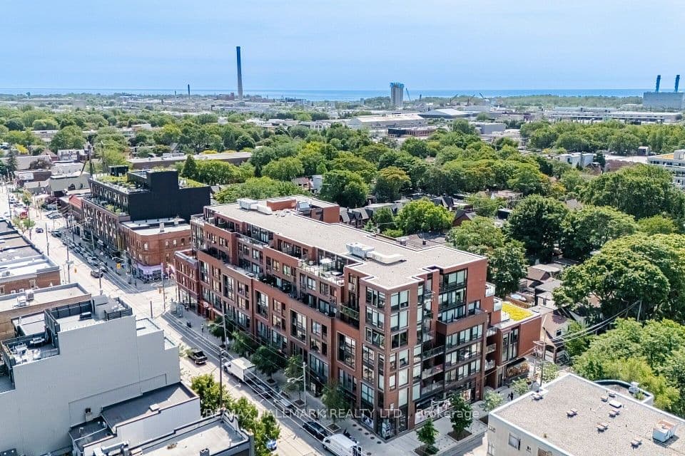 246 Logan Avenue 518, Toronto, ON M4M 0E9 – photo 2
