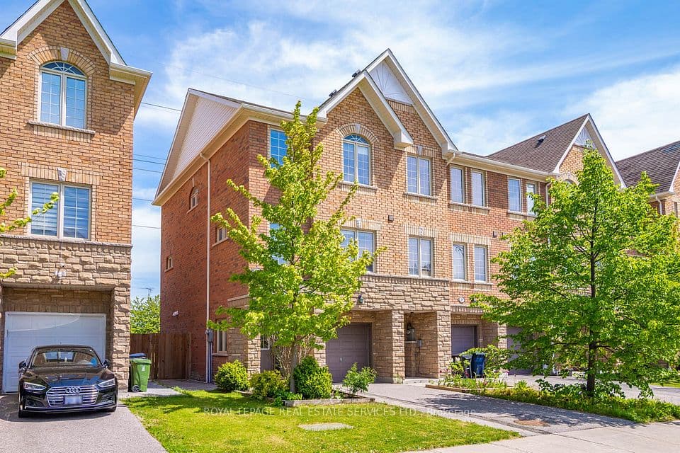 61 Pidgeon Street, Toronto, ON M1L 0C8 – photo 2