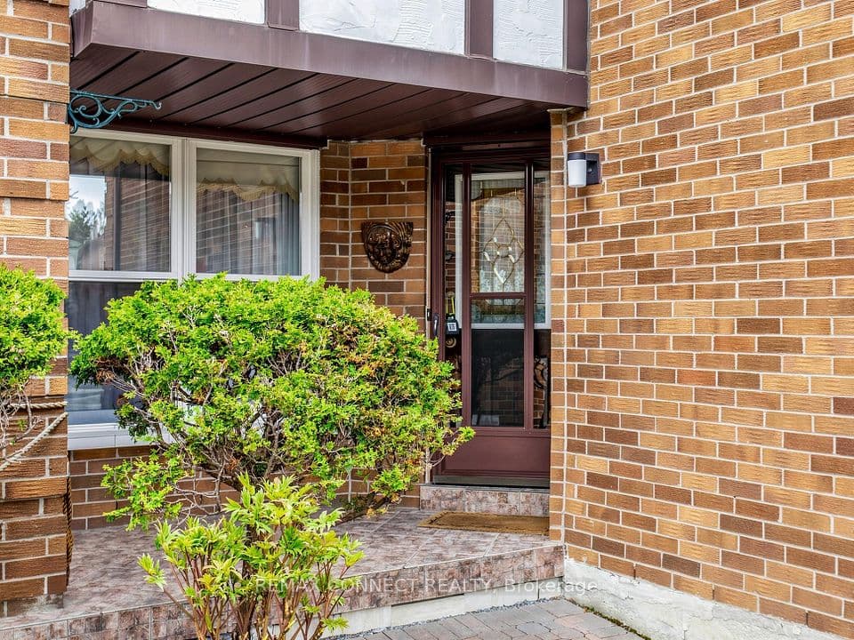 60 Starspray Boulevard, Toronto, ON M1C 4P3 – photo 2