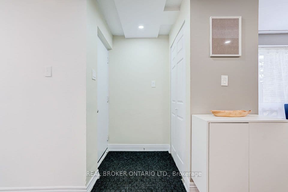 130 Ling Road 62, Toronto, ON M1E 4V9 – photo 2